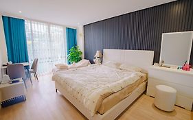 Ấm Êm Homestay